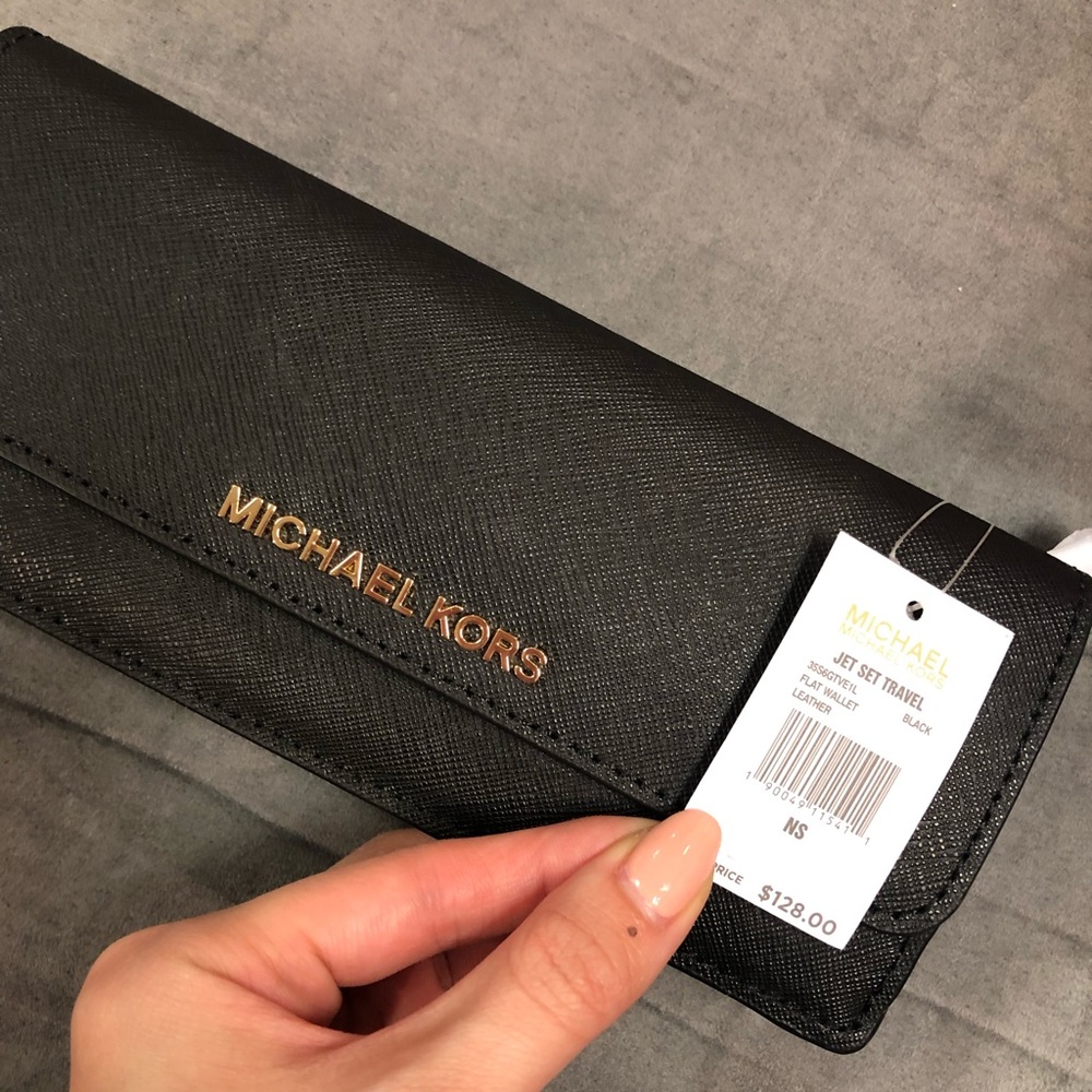 Micheal Kors wallet